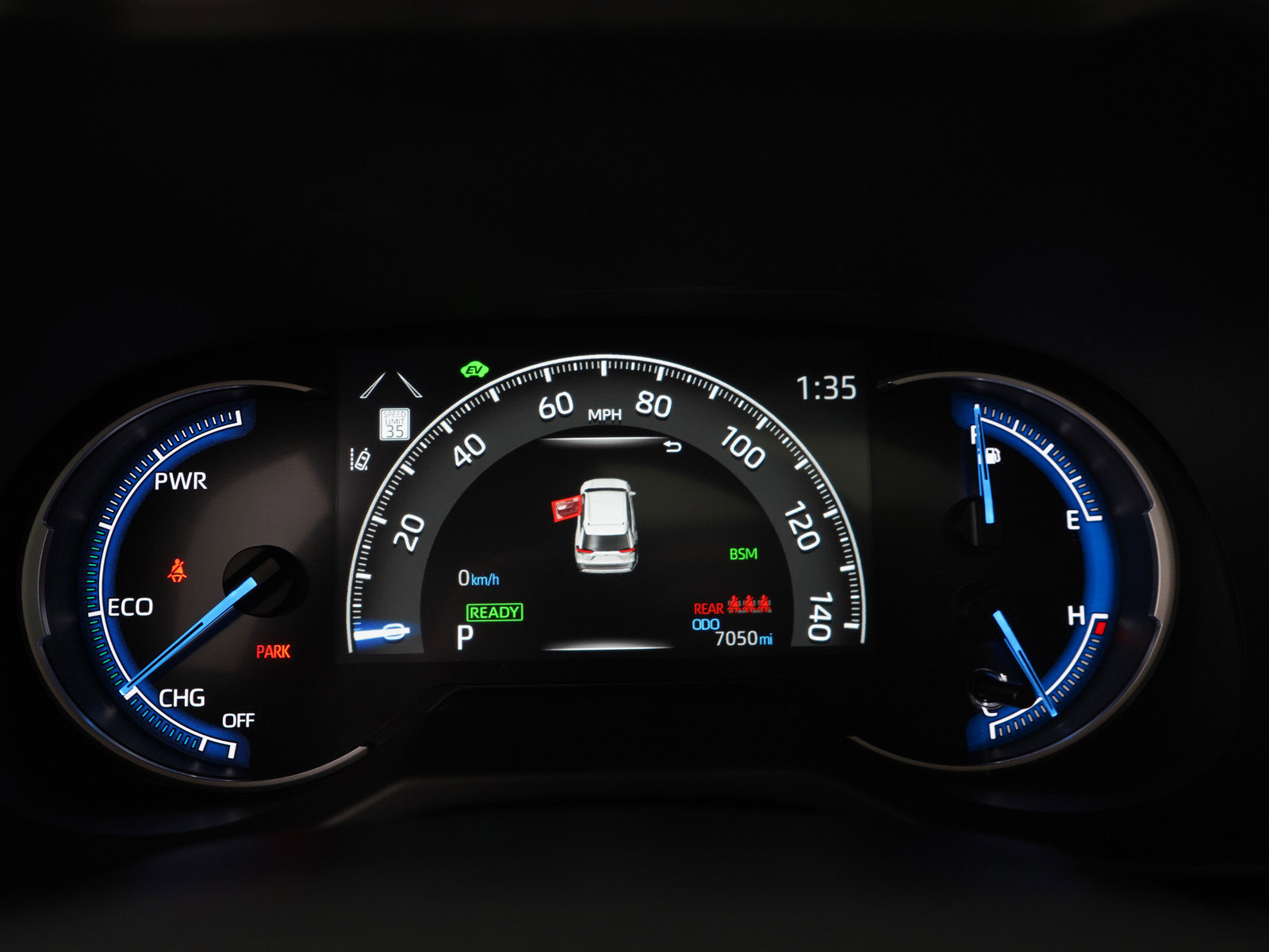 Used 2025 Toyota RAV4 XLE w/ Convenience Package AWD/4WD image 29