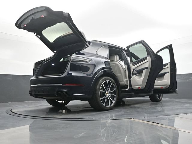 Certified 2021 Porsche Cayenne GTS AWD/4WD image 27