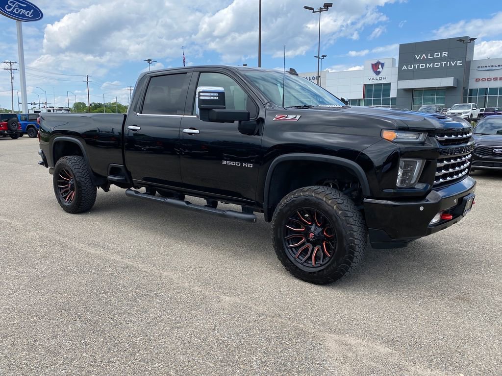 Used 2020 Chevrolet Silverado 3500 LTZ w/ LTZ Plus Package AWD/4WD image 8