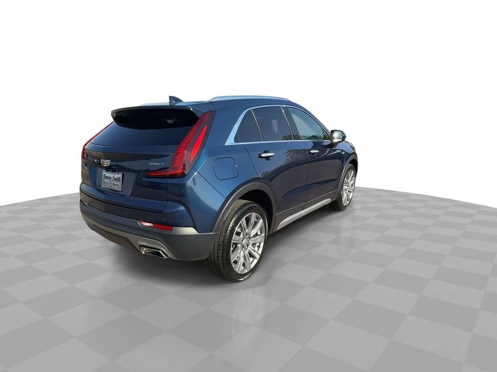 Certified 2020 Cadillac XT4 Premium Luxury FWD image 7