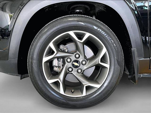 Used 2024 Chevrolet Trax LT w/ Driver Confidence Package FWD image 10
