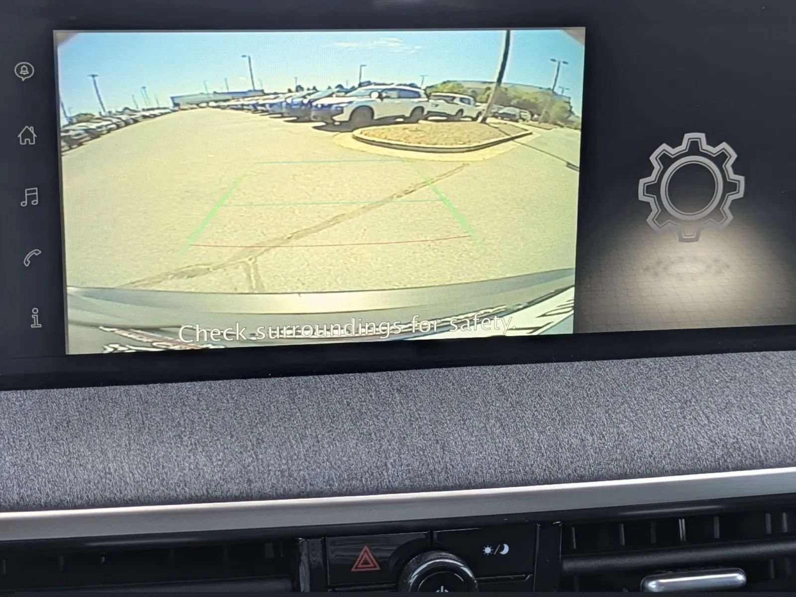 Used 2025 Nissan Kicks SV FWD image 25
