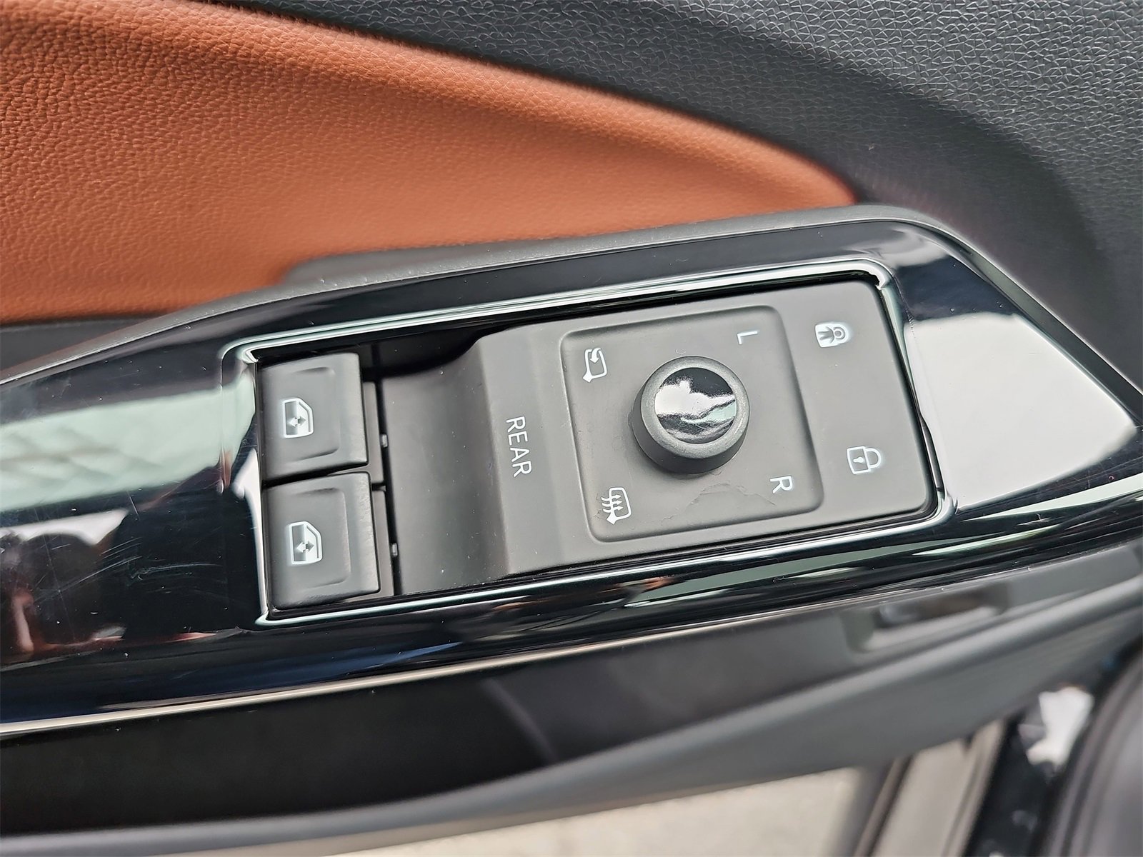 Certified 2022 Volkswagen ID.4 Pro S image 27