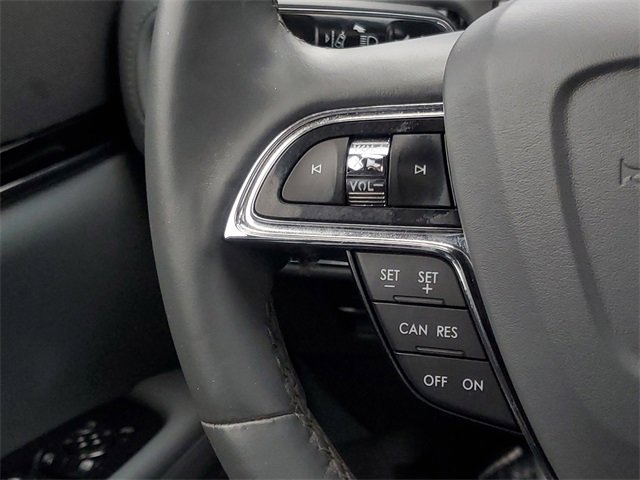 Used 2022 Lincoln Nautilus Reserve image 22