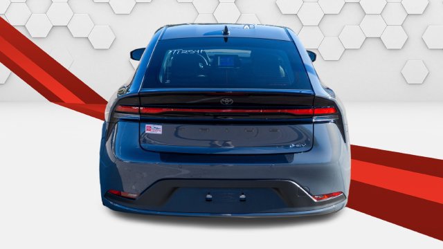 New 2027 Toyota Prius LE FWD image 4