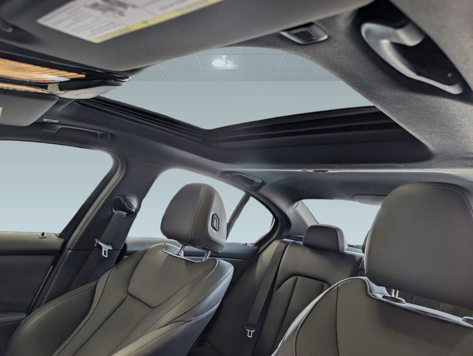 Used 2022 BMW 330i xDrive Sedan w/ Premium Package 2 image 15