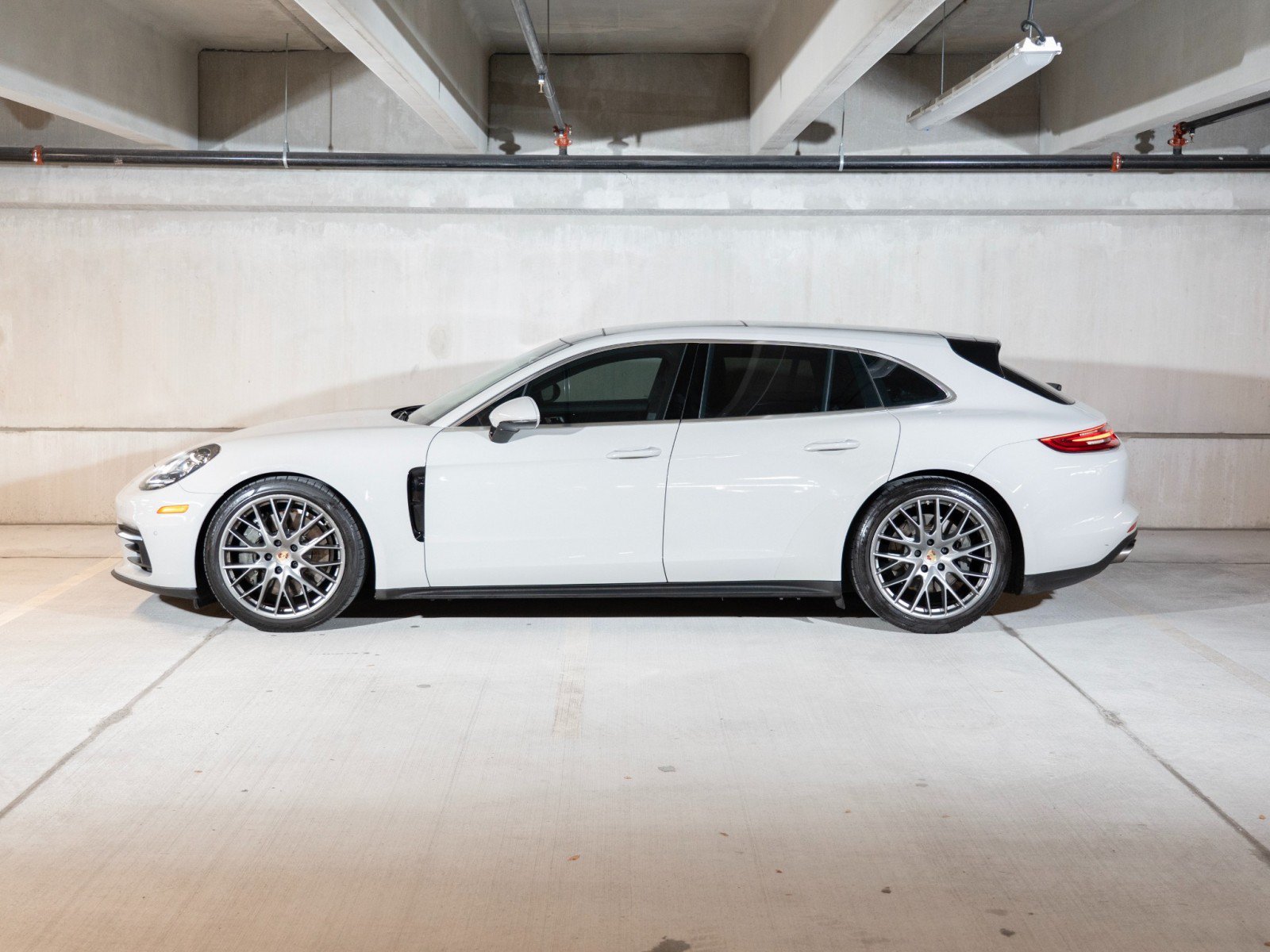 Certified 2018 Porsche Panamera 4S AWD/4WD image 2