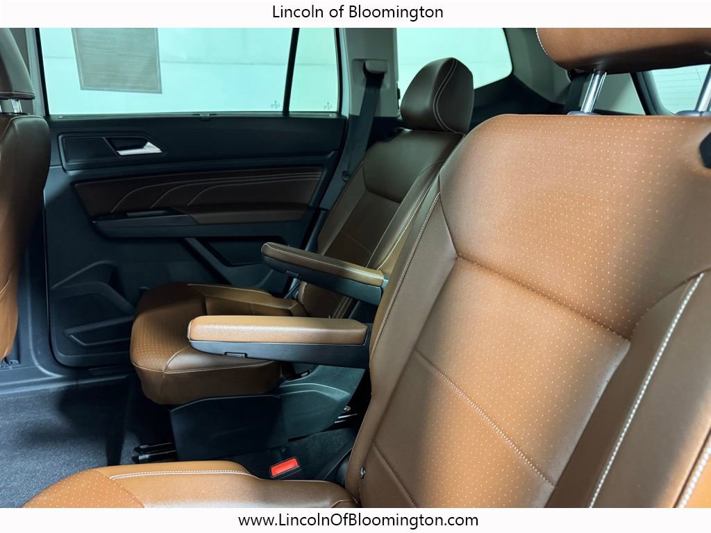 Used 2023 Volkswagen Atlas SEL R-Line image 55