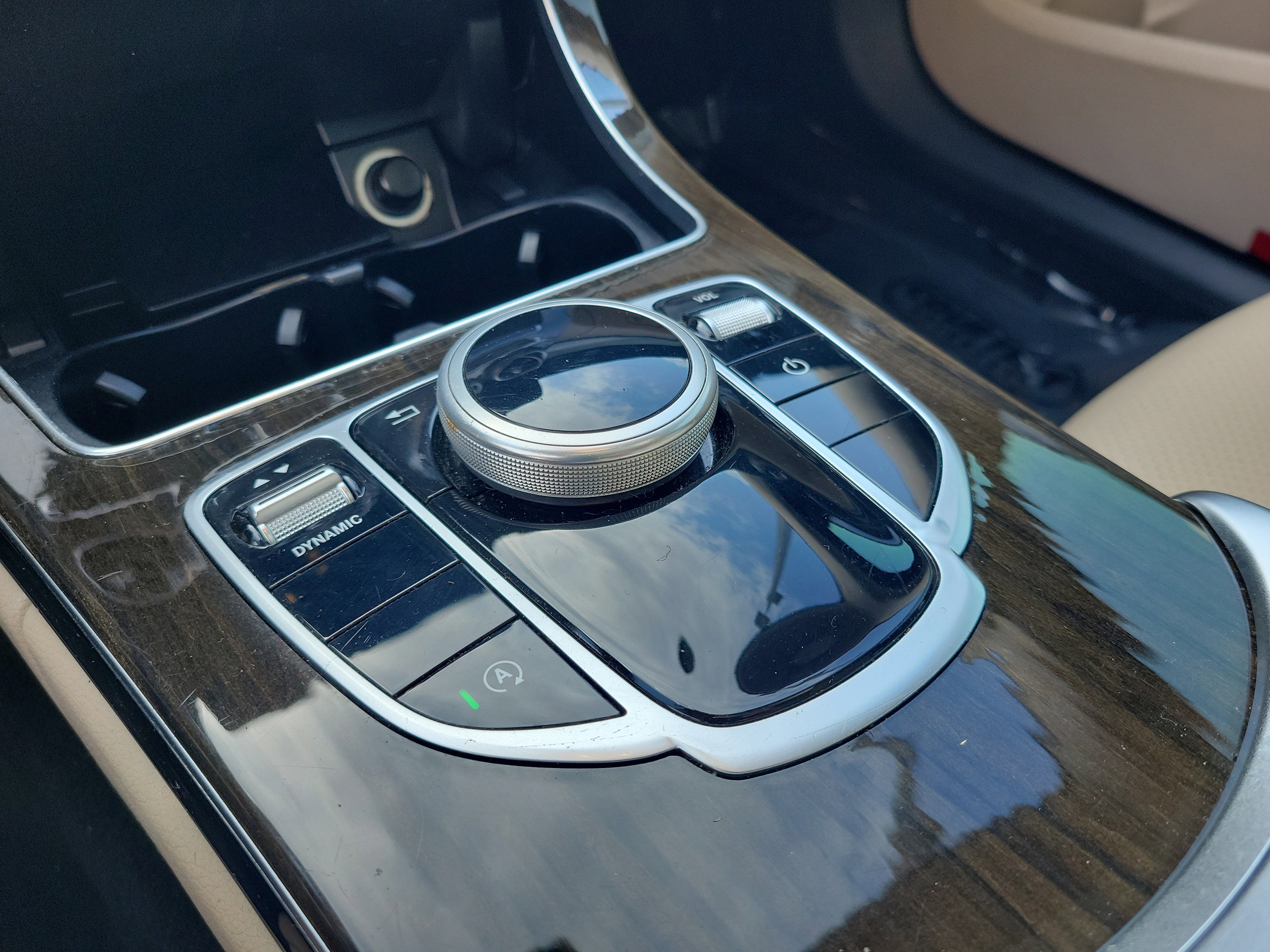 Used 2020 Mercedes-Benz C 300 4MATIC Sedan image 34