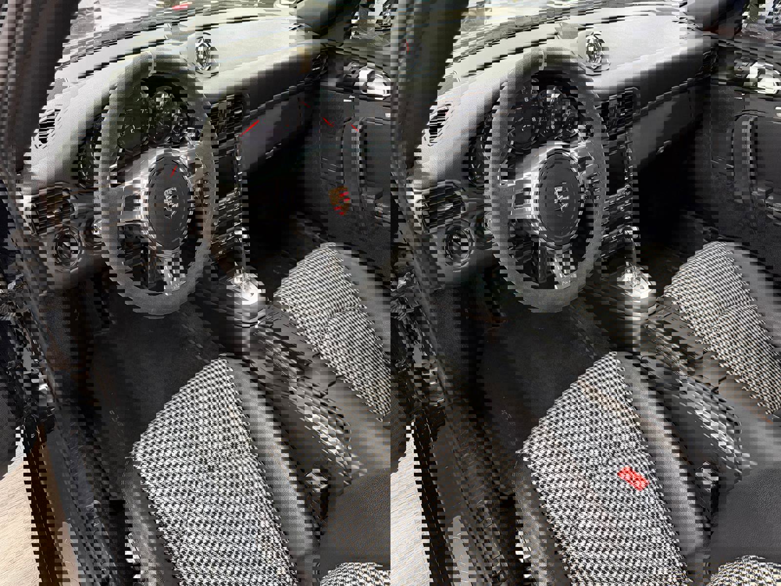 Used 2010 Porsche 911 Carrera image 28