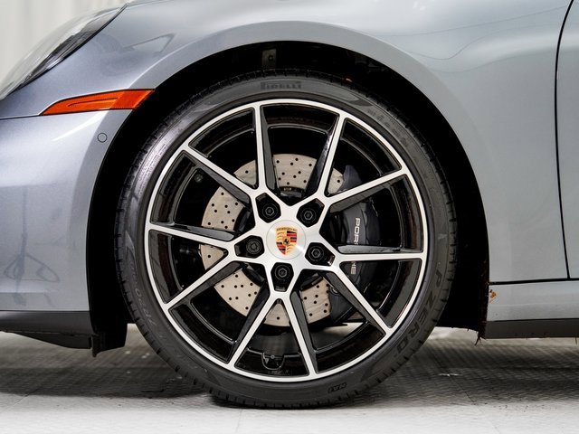 Used 2025 Porsche 911 Carrera image 33