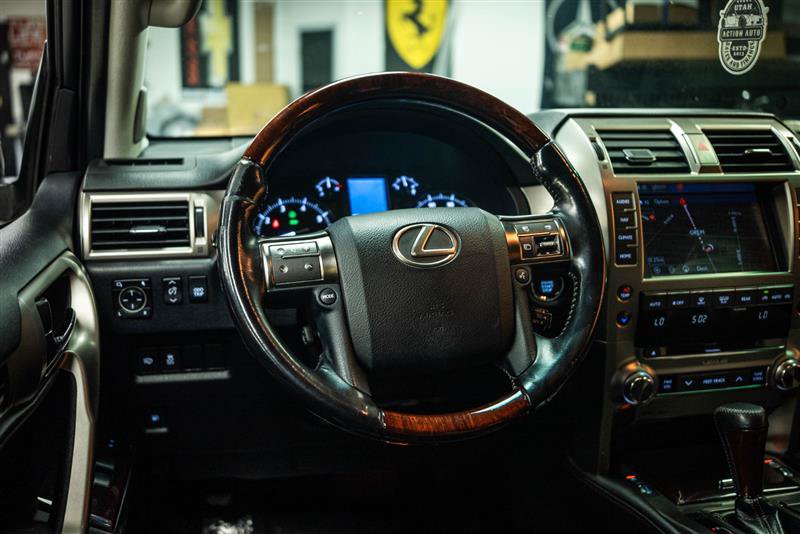 Used 2017 Lexus GX 460 Premium AWD/4WD image 15