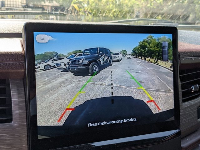 Used 2022 Ford Expedition Limited RWD image 10