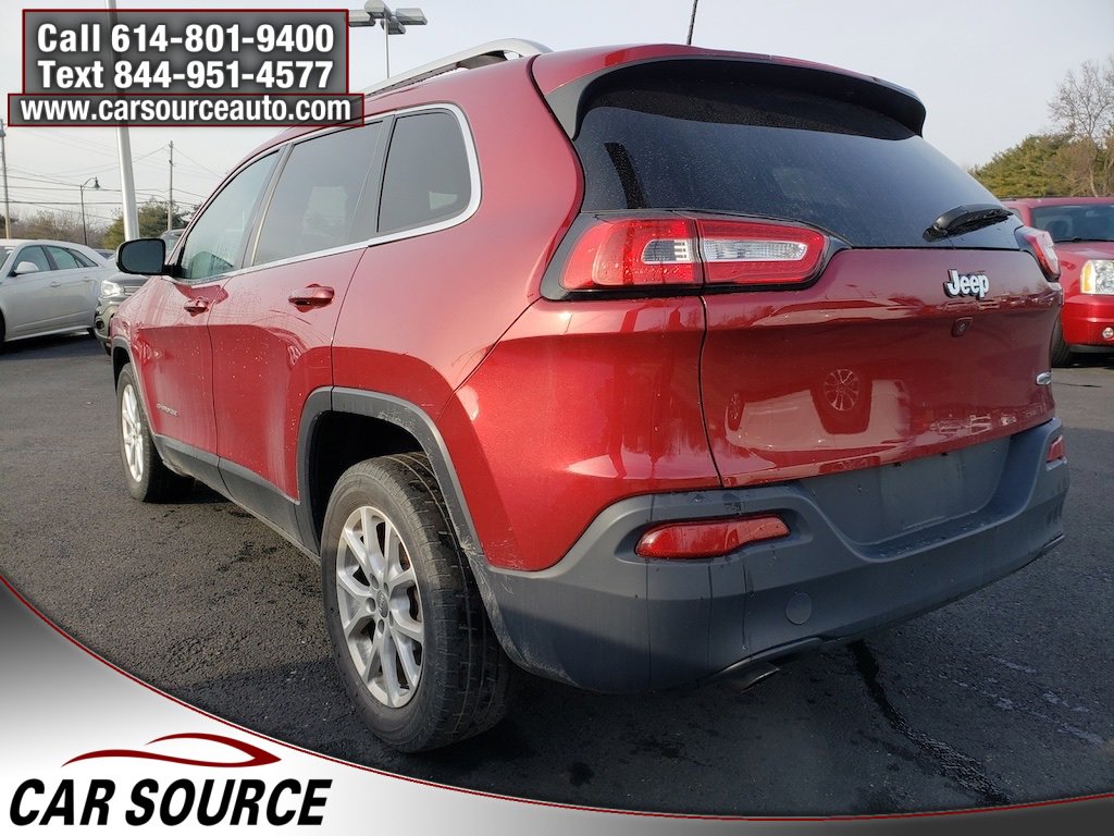 Used 2016 Jeep Cherokee Latitude w/ Cold Weather Group image 8