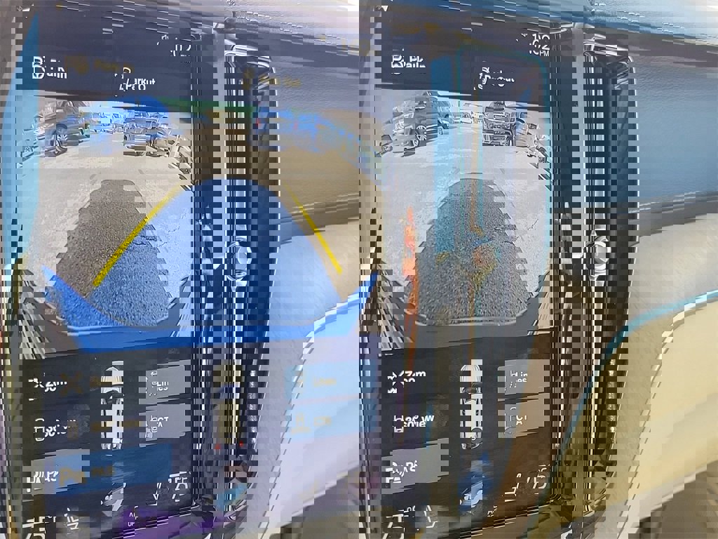 Used 2018 Volvo XC60 T6 Inscription w/ Luxury Seat Package image 30