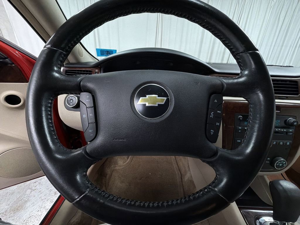Used 2011 Chevrolet Impala LT image 23