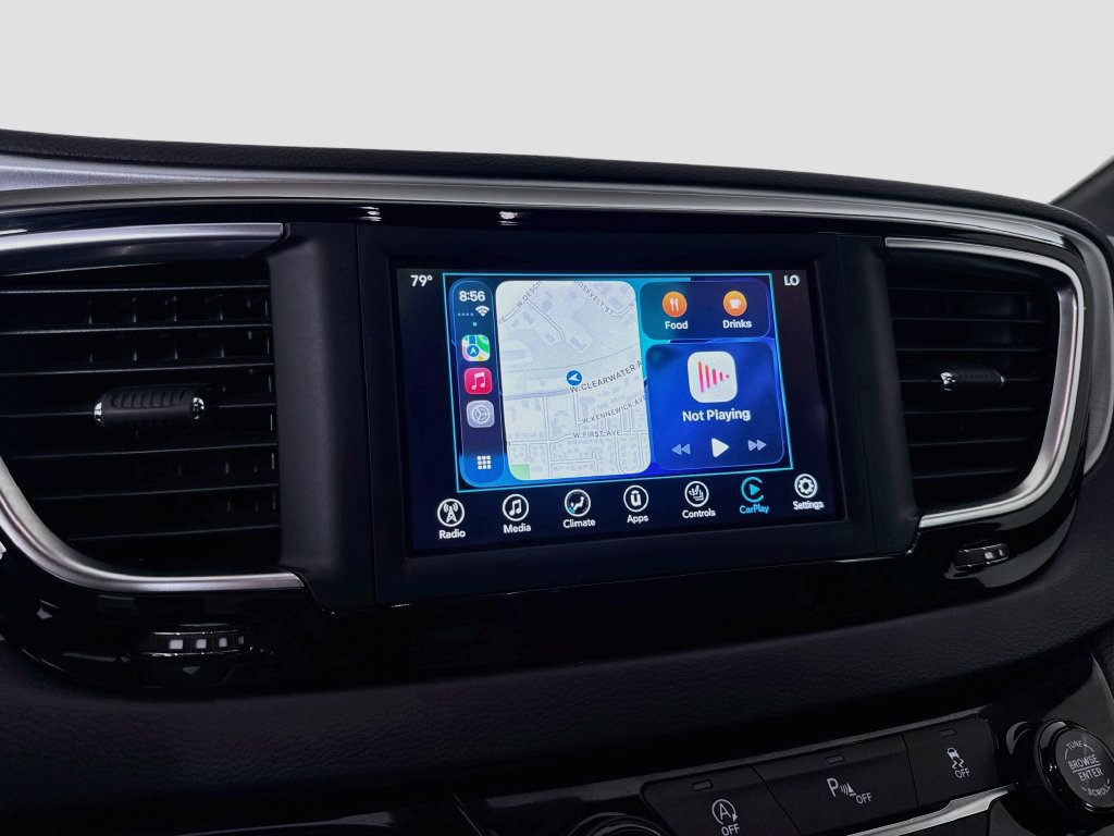 Used 2020 Chrysler Pacifica Touring w/ S Appearance Package FWD image 16
