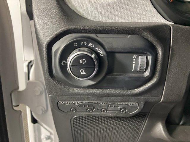 Used 2024 Jeep Gladiator Sport image 8