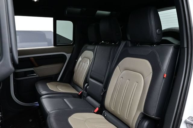 Used 2021 Land Rover Defender 110 X-Dynamic HSE AWD/4WD image 12