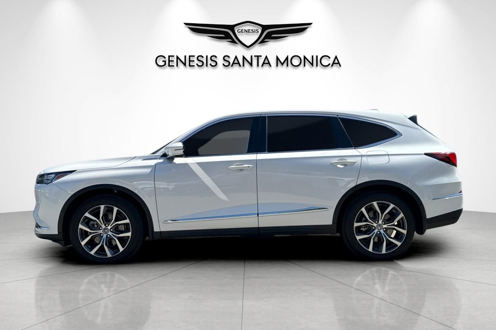 Used 2024 Acura MDX FWD w/ Technology Package image 8