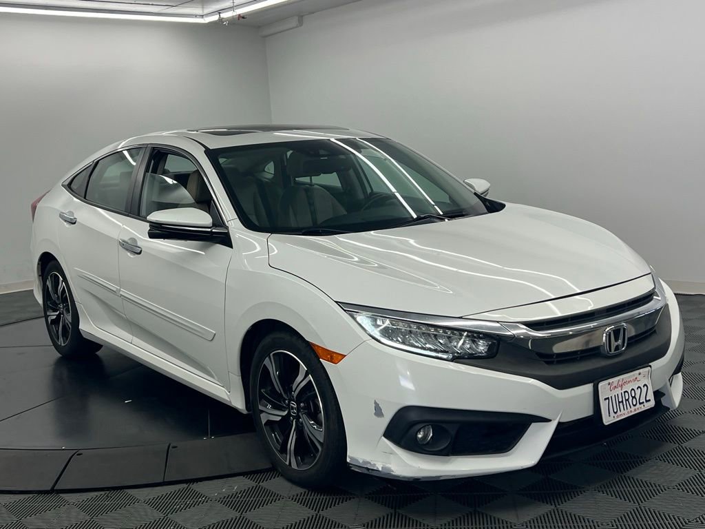 Used 2016 Honda Civic Touring image 2