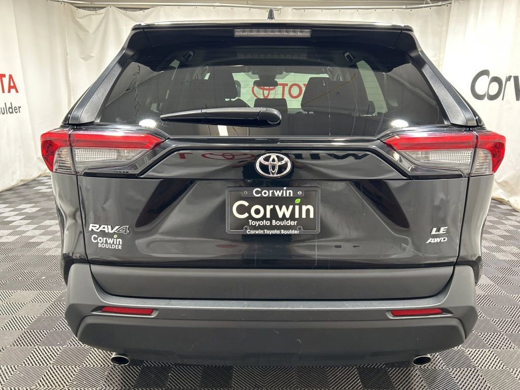 Used 2024 Toyota RAV4 LE image 7