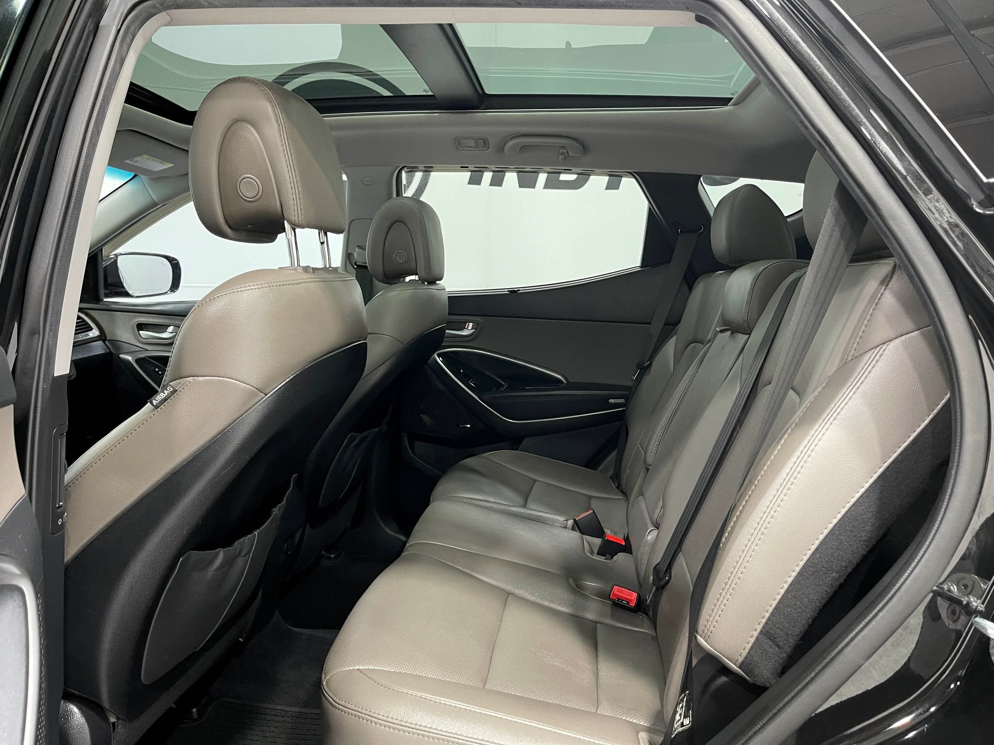 Used 2017 Hyundai Santa Fe Sport FWD image 30