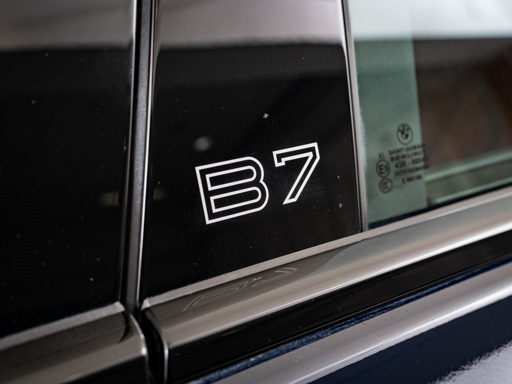 Used 2022 BMW ALPINA B7 xDrive image 21