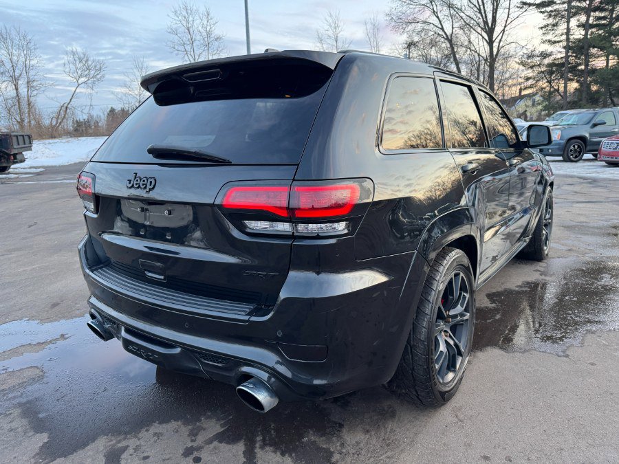 Used 2015 Jeep Grand Cherokee SRT w/ Luxury Group II image 5