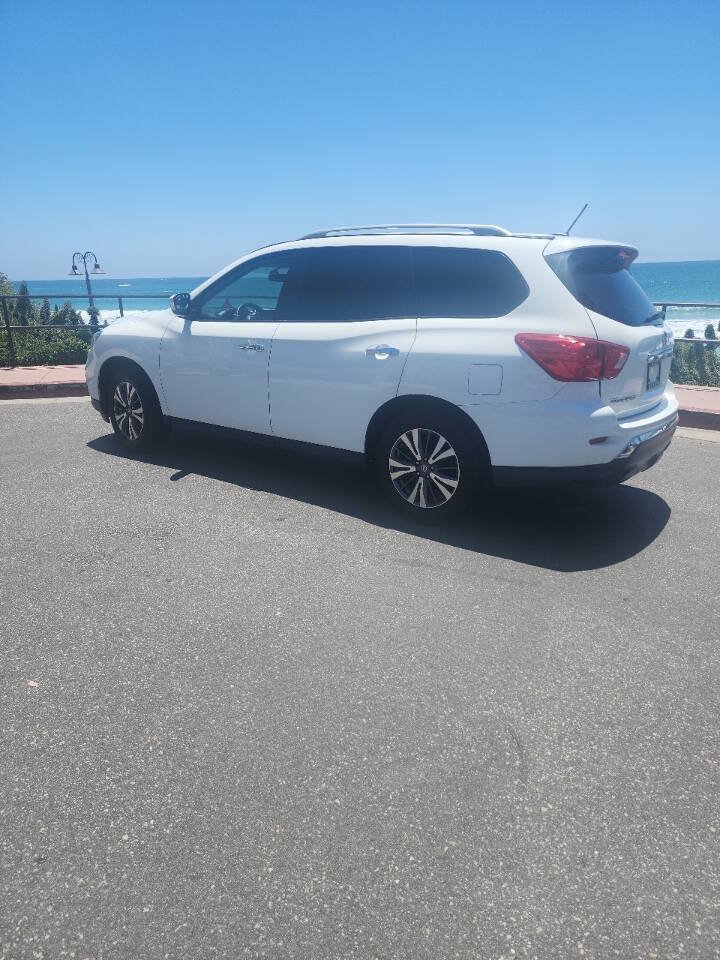 Used 2018 Nissan Pathfinder S FWD image 8