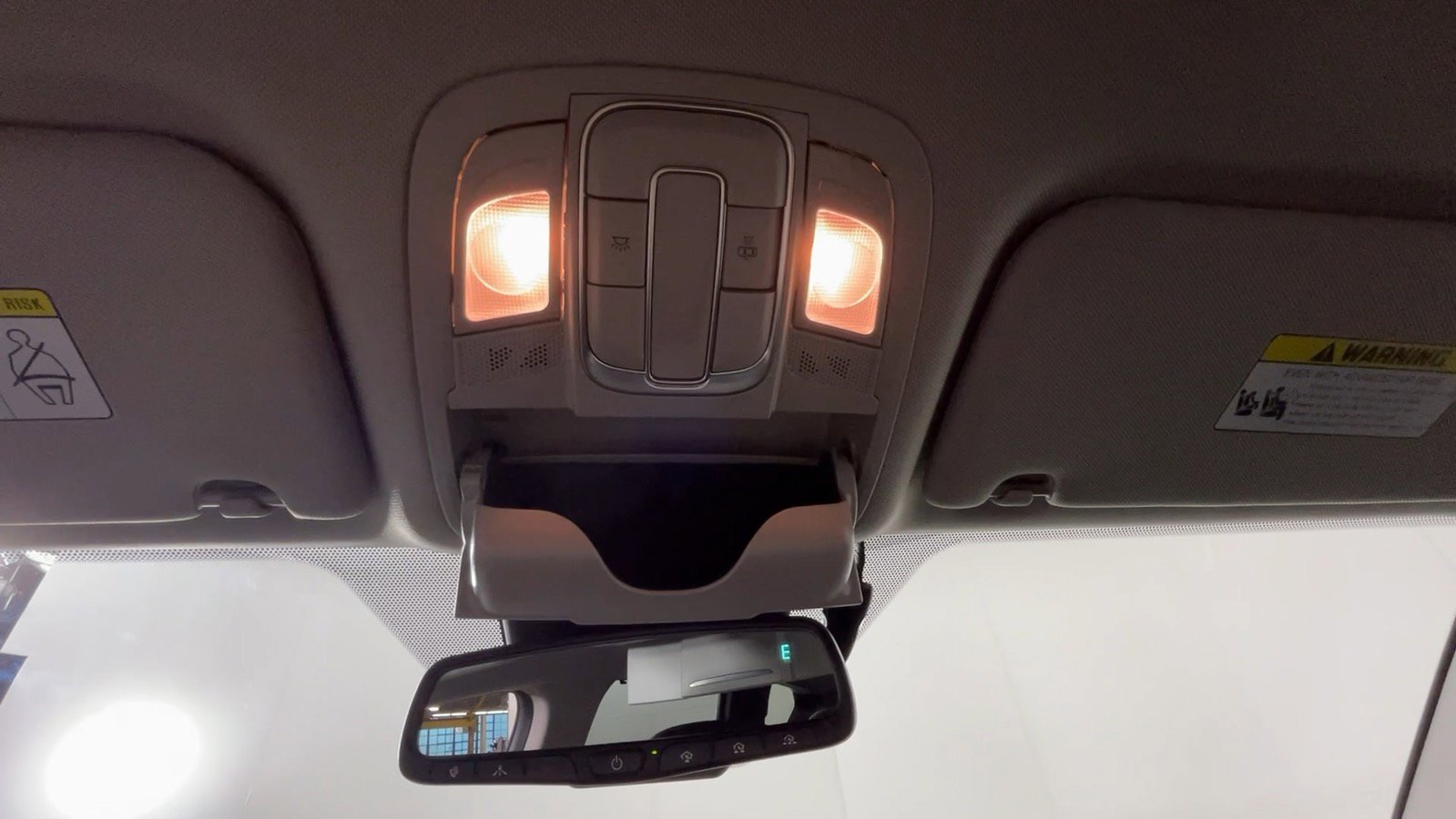 Used 2019 Hyundai Santa Fe SEL FWD image 37