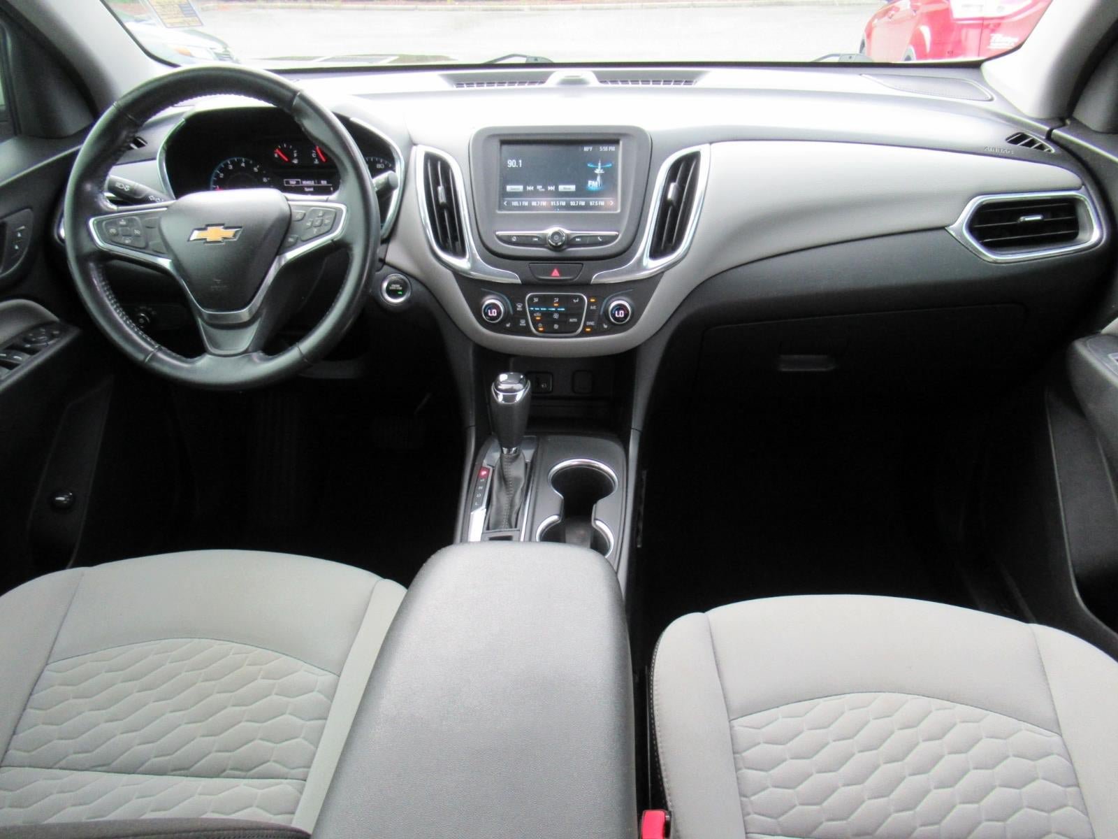 Used 2018 Chevrolet Equinox LT FWD image 12