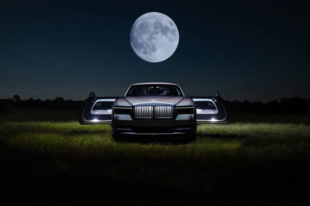 Certified 2024 Rolls-Royce Spectre w/ Spectre Launch Package AWD/4WD image 3
