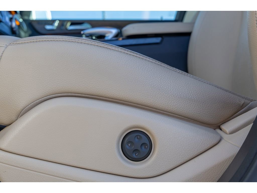 Used 2017 Mercedes-Benz GLS 450 4MATIC w/ Premium Package image 17