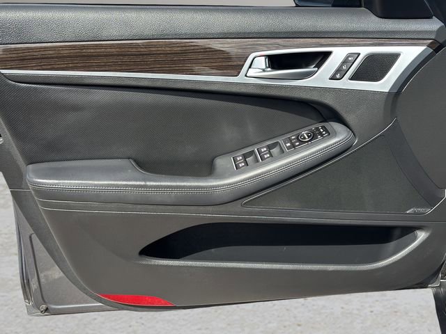 Used 2015 Hyundai Genesis 3.8 w/ Option Group 03 RWD image 14
