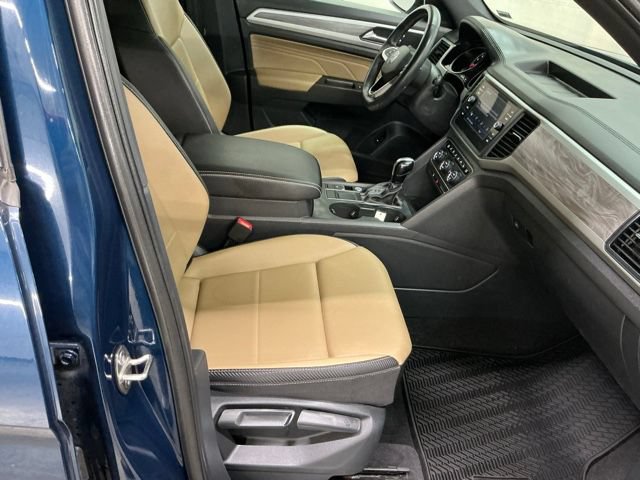 Used 2021 Volkswagen Atlas Cross Sport SE FWD image 19