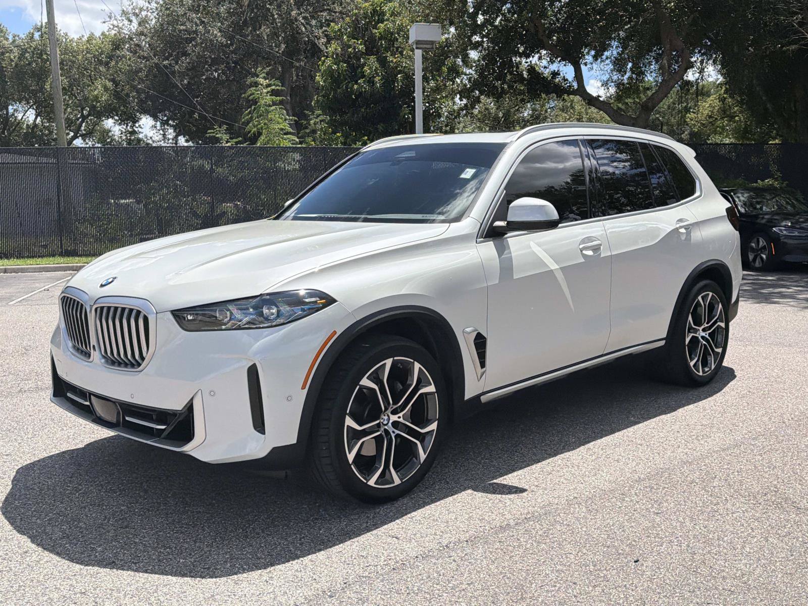 Used 2025 BMW X5 sDrive40i w/ Climate Comfort Package RWD image 7