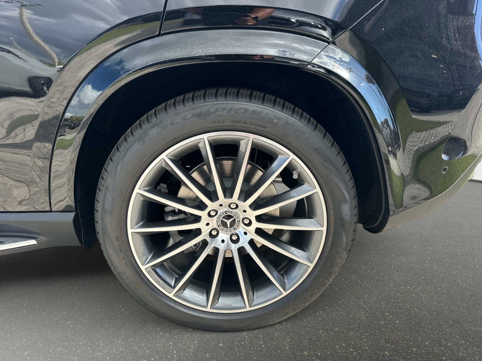 New 2026 Mercedes-Benz GLE 450 4MATIC image 11