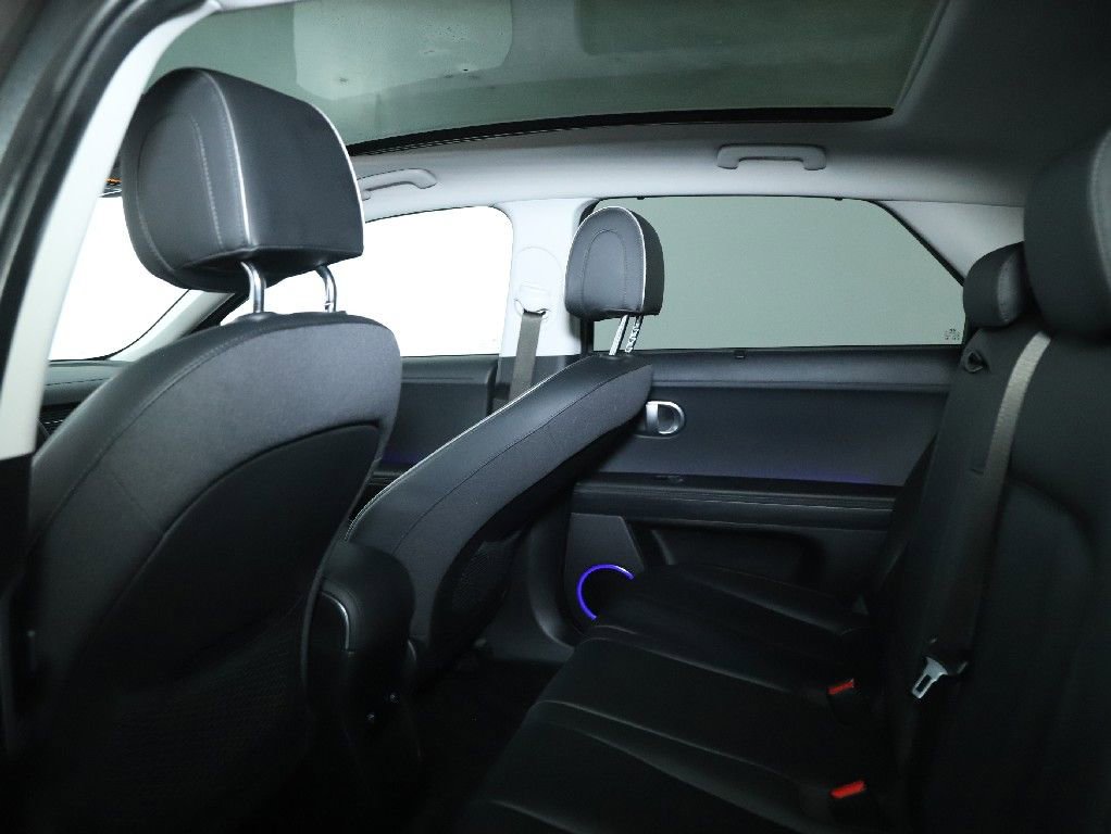 Used 2022 Hyundai Ioniq 5 Limited image 15