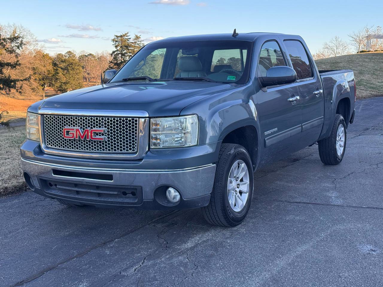 Used 2012 GMC Sierra 1500 SLT w/ SLT Convenience Package image 2