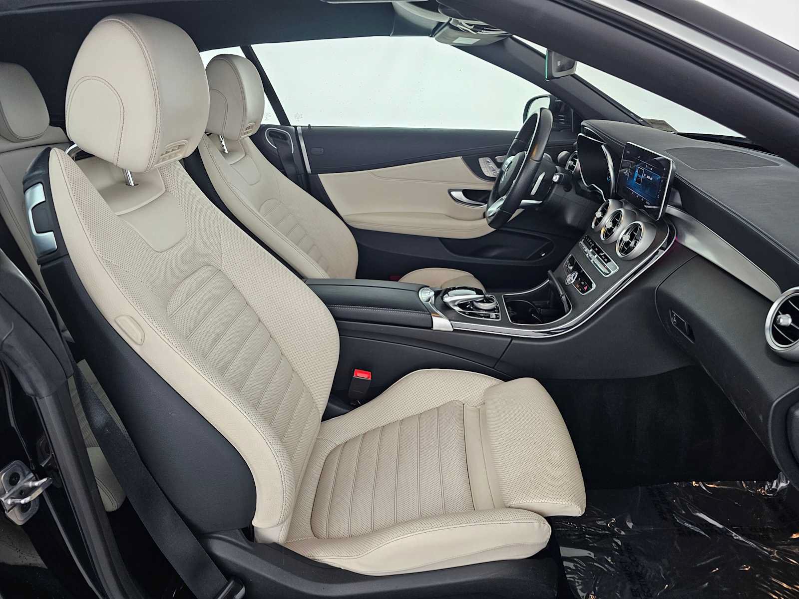 Used 2023 Mercedes-Benz C 300 Cabriolet image 10