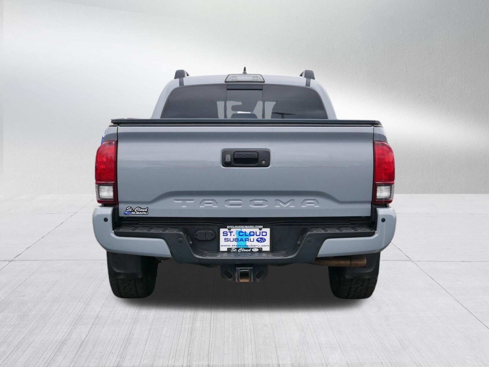 Used 2019 Toyota Tacoma TRD Sport image 6