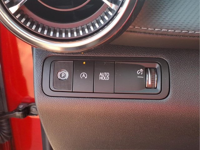 New 2027 Chevrolet Equinox LT w/ Safety and Technology Package FWD image 12