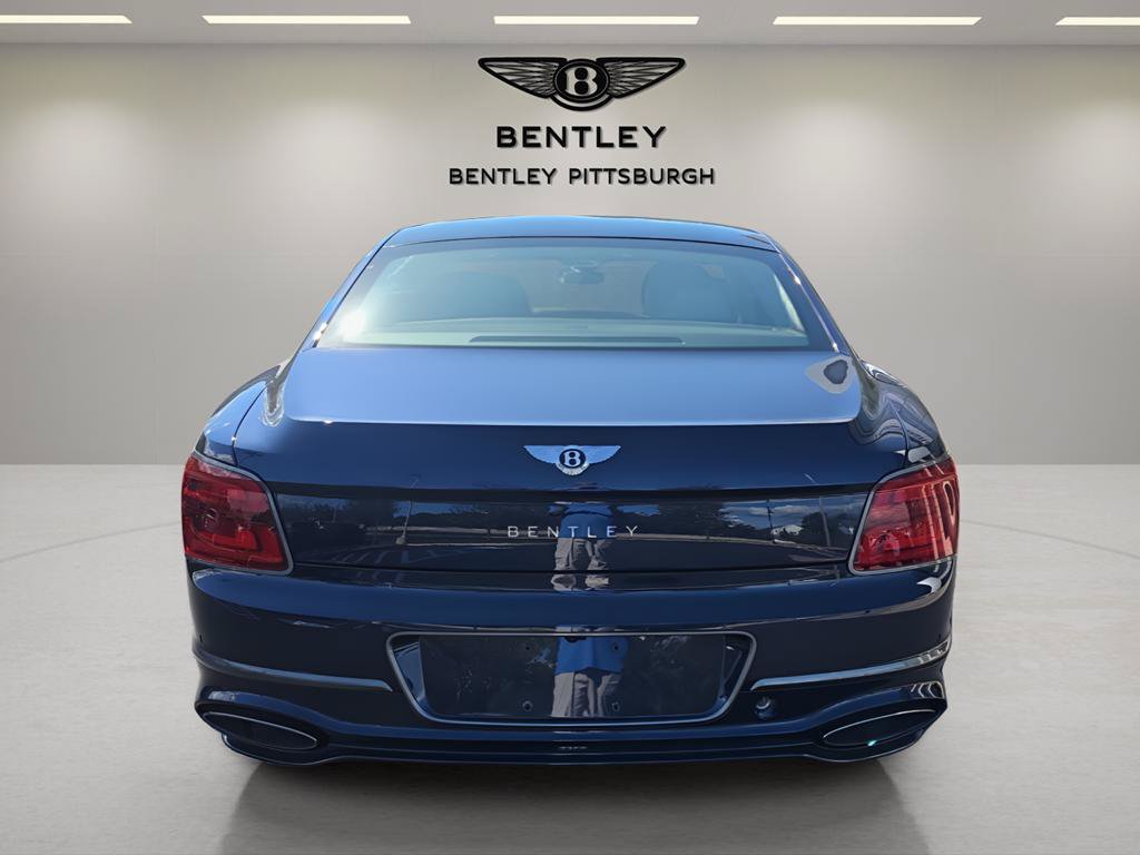 New 2025 Bentley Flying Spur Plug-In Hybrid AWD/4WD image 4
