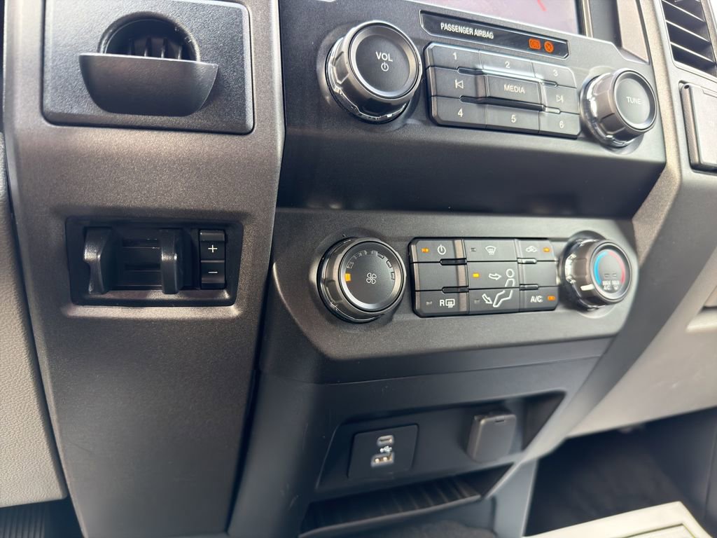 Used 2022 Ford F350 XL w/ STX Appearance Package RWD image 27