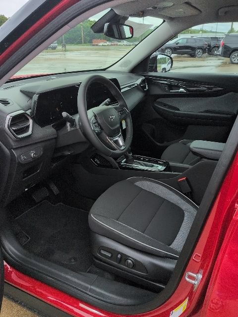 New 2026 Chevrolet TrailBlazer LT w/ Convenience Package FWD image 7