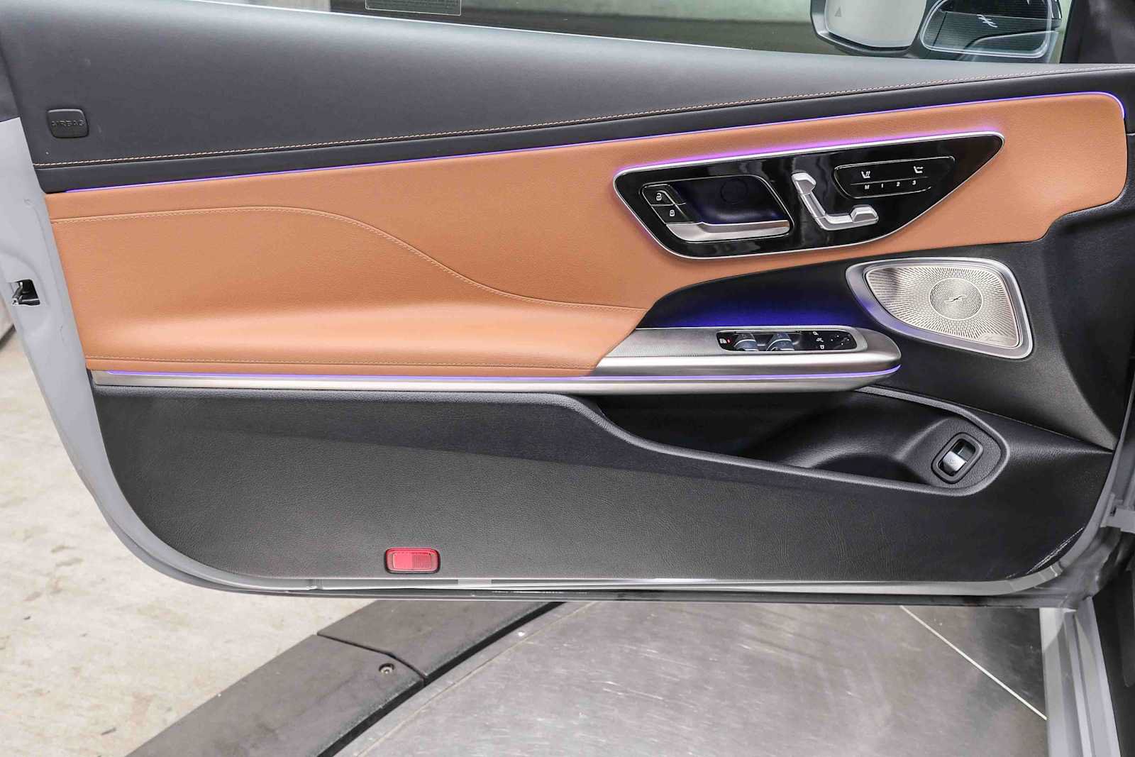 Certified 2026 Mercedes-Benz CLE 300 4MATIC Cabriolet image 23