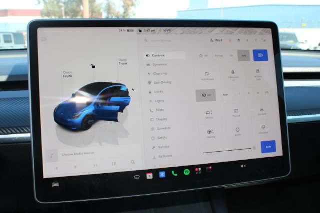 Used 2022 Tesla Model Y Performance AWD/4WD image 23