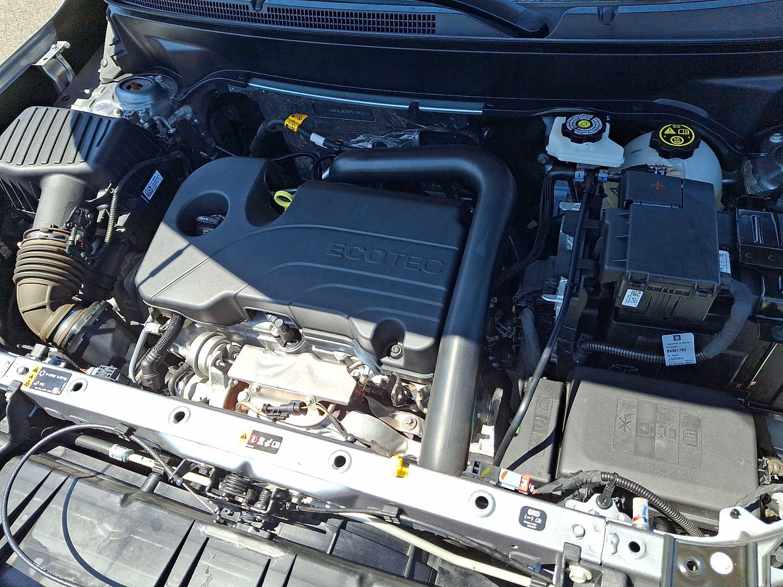 Used 2023 GMC Terrain SLE w/ Driver Convenience Package FWD image 30