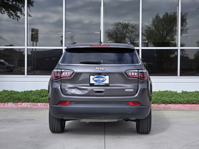 Certified 2022 Jeep Compass Latitude w/ Sun and Sound Group image 6
